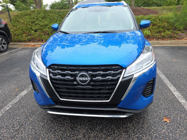 Certified 2024 Nissan Kicks SV FWD image 2