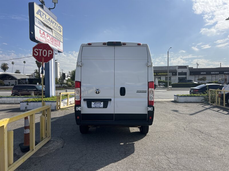Used 2025 RAM ProMaster 3500 w/ Convenience Group FWD image 3