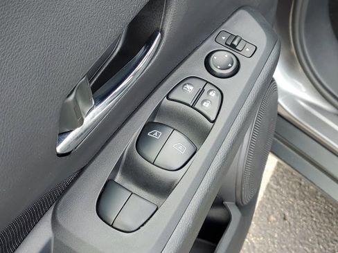 Certified 2024 Nissan Kicks SV FWD image 19