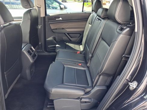 Used 2023 Volkswagen Atlas SEL image 18