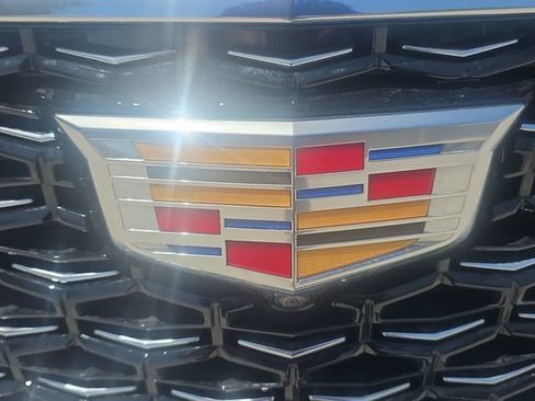 Certified 2025 Cadillac XT4 Premium Luxury FWD image 30