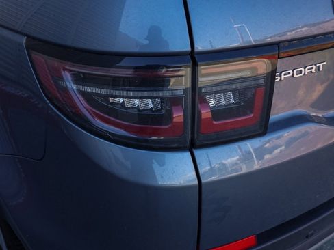 Used 2023 Land Rover Discovery Sport SE image 7