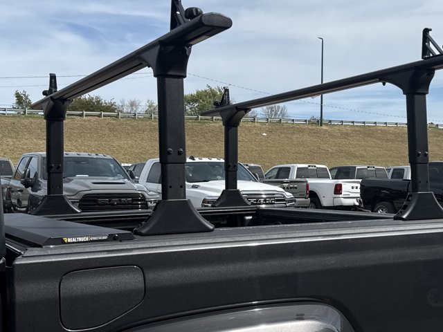 Used 2021 Jeep Gladiator Overland w/ Popular Equipment Package AWD/4WD image 11