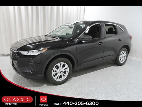 Used 2024 Ford Escape Active AWD/4WD image 3