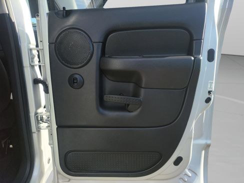Used 2004 Dodge Ram 1500 Truck SLT w/ Sport Appearance Group image 26
