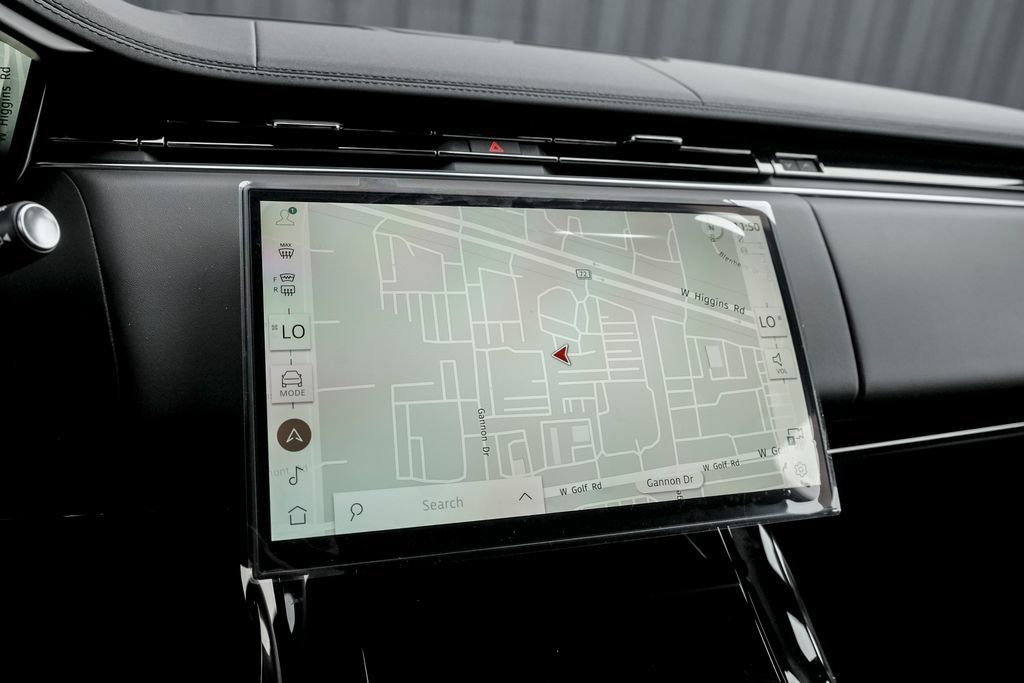 New 2027 Land Rover Range Rover Sport SE AWD/4WD image 13