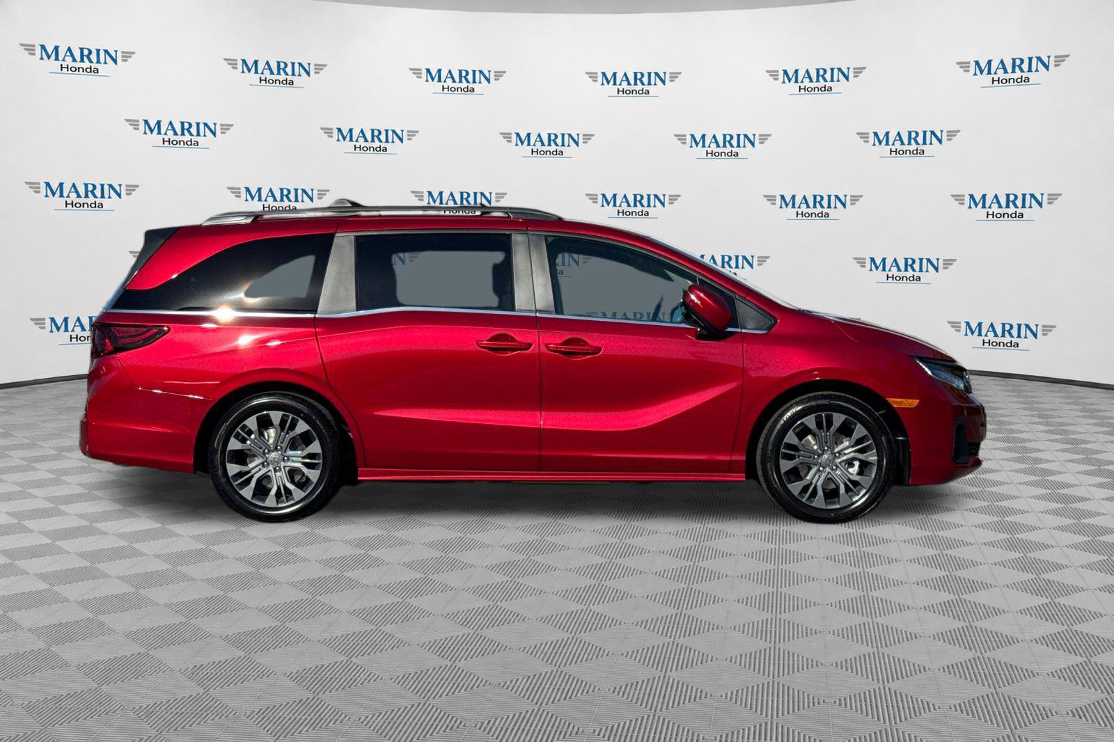 New 2027 Honda Odyssey Touring image 2