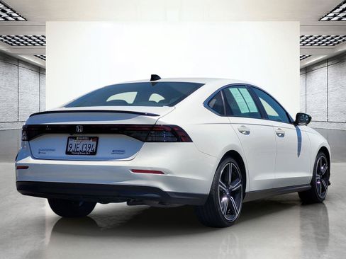 Used 2023 Honda Accord Sport image 6