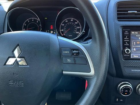 Used 2020 Mitsubishi Outlander Sport ES image 18