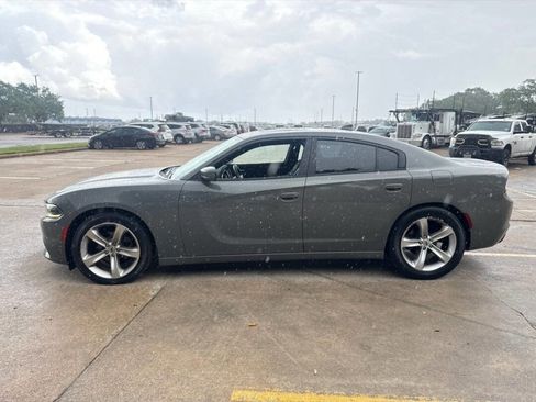 Used 2018 Dodge Charger SXT Plus w/ Quick Order Package 29J image 5