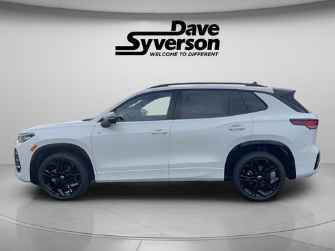 New 2026 Volkswagen Tiguan SE R-Line AWD/4WD image 2