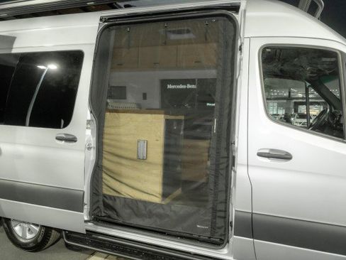 Used 2024 Mercedes-Benz Sprinter 2500 image 14