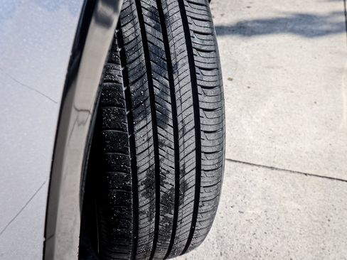 Certified 2026 Honda HR-V EX-L image 12