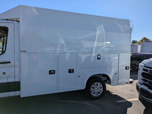 New 2025 Ford Transit 350 w/ Interior Upgrade Package image 29