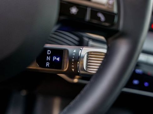 Certified 2025 Hyundai Ioniq 5 SEL RWD image 23