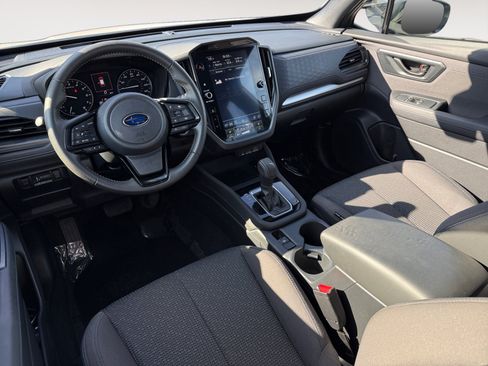 Used 2025 Subaru Forester Premium AWD/4WD image 15