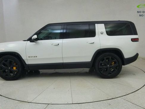 Used 2025 Rivian R1S Premium AWD/4WD image 72
