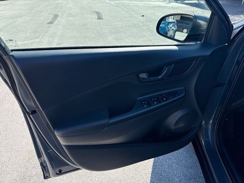 Used 2023 Hyundai Kona SEL image 17