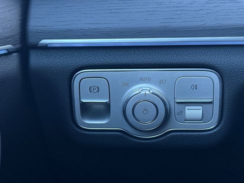 New 2026 Mercedes-Benz GLS 450 4MATIC image 27