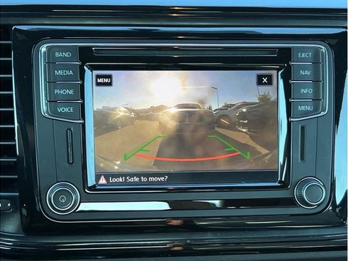 Used 2017 Volkswagen Beetle 1.8T Classic image 12