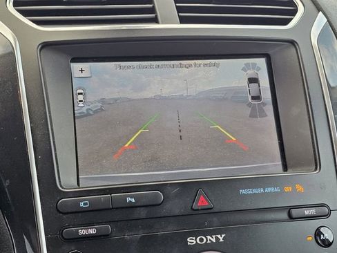 Used 2019 Ford Explorer Limited w/ Limited Luxury Package image 9