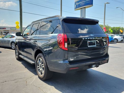 New 2026 Ford Expedition Active image 8