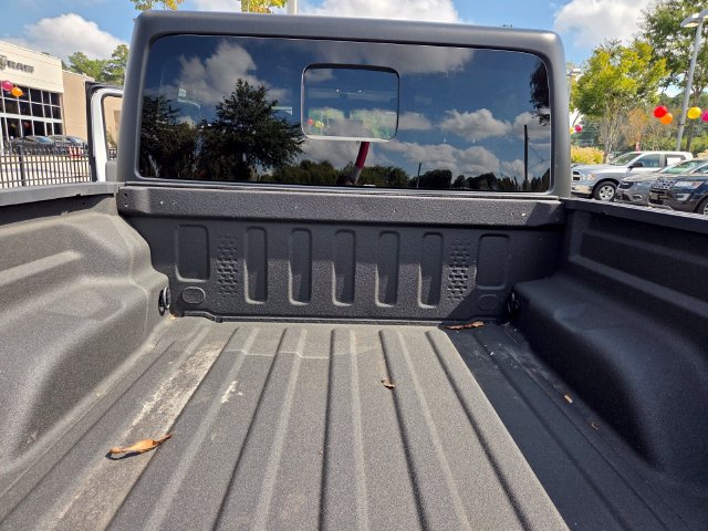 Used 2022 Jeep Gladiator Overland w/ Popular Equipment Package AWD/4WD image 26