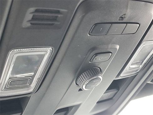 Certified 2023 GMC Yukon SLT image 32