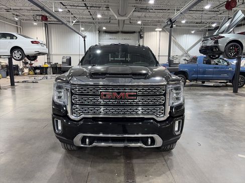 Used 2020 GMC Sierra 2500 Denali w/ Denali Ultimate Package image 2