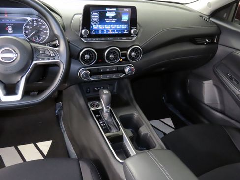 Certified 2025 Nissan Sentra SV image 36