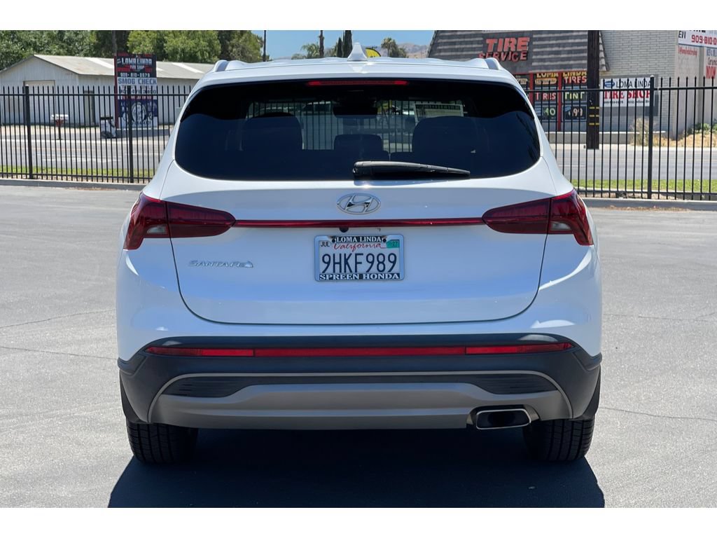 Used 2023 Hyundai Santa Fe SE FWD image 4
