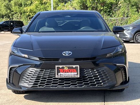 Used 2026 Toyota Camry SE w/ Convenience Package FWD image 7
