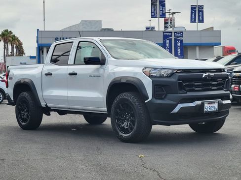 Used 2026 Chevrolet Colorado Trail Boss AWD/4WD image 31