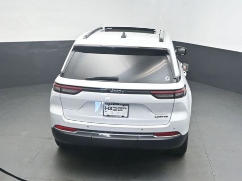 Used 2022 Jeep Grand Cherokee Limited image 52