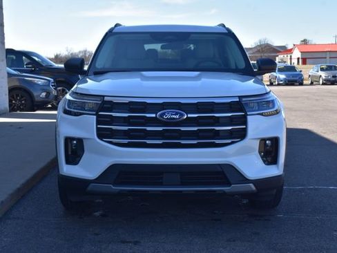 New 2026 Ford Explorer Active w/ Active Comfort Package image 8