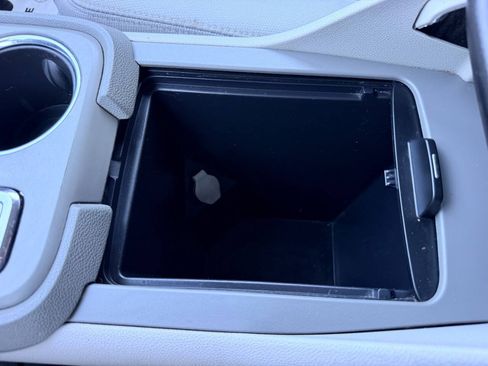 Used 2015 GMC Acadia SLE FWD image 53