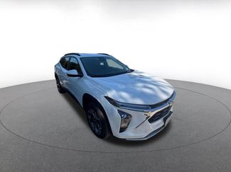 Used 2025 Chevrolet Trax LT video 2