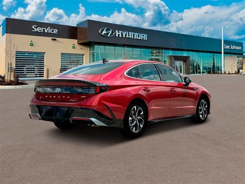 New 2025 Hyundai Sonata SEL image 7
