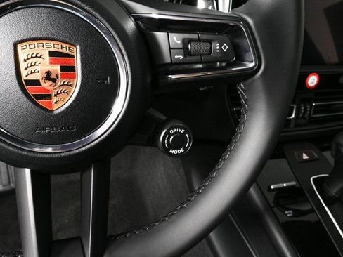 New 2026 Porsche Macan AWD image 11