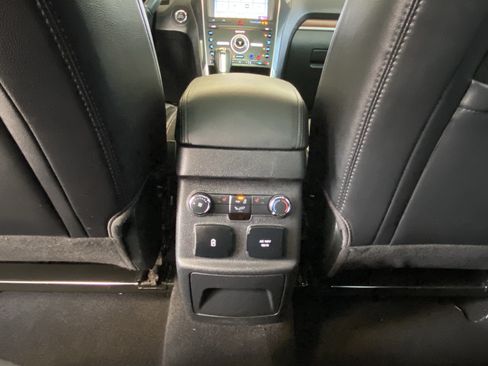 Used 2019 Ford Explorer Limited w/ Ford Safe & Smart Package AWD/4WD image 43