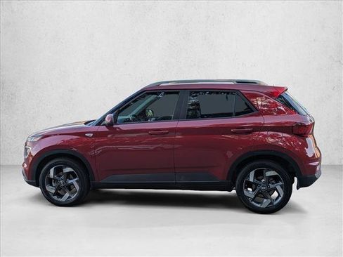 Certified 2025 Hyundai Venue Limited FWD image 5