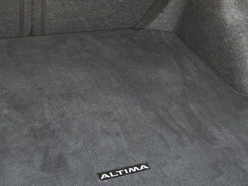 Used 2025 Nissan Altima 2.5 SV FWD image 20