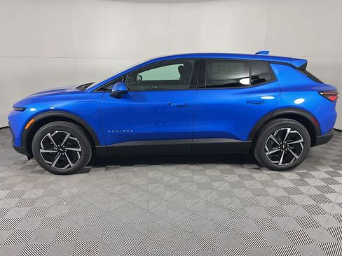 New 2026 Chevrolet Equinox EV LT image 9