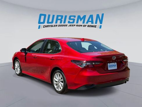 Used 2024 Toyota Camry LE FWD image 4