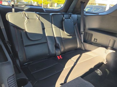 Certified 2022 Ford Explorer ST-Line image 10