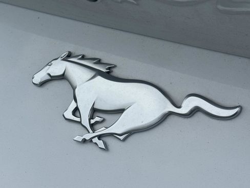 Used 2025 Ford Mustang Premium RWD image 10