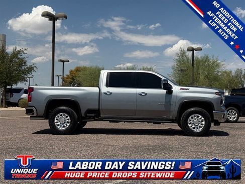 Used 2024 Chevrolet Silverado 2500 LTZ w/ LTZ Convenience Package AWD/4WD image 5