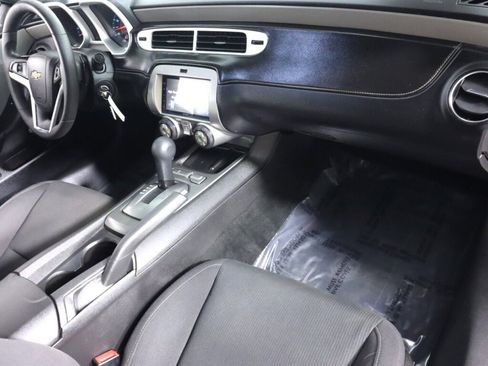 Used 2015 Chevrolet Camaro LS RWD image 33