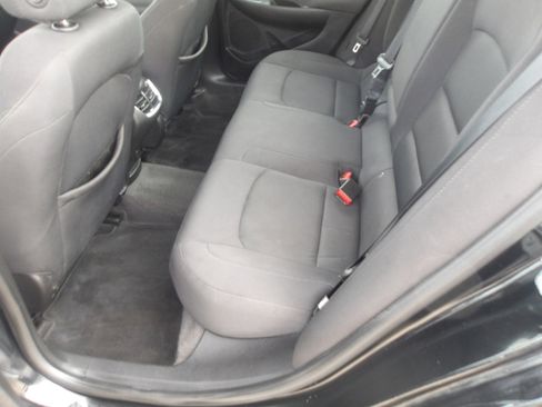 Used 2019 Chevrolet Malibu LT image 17