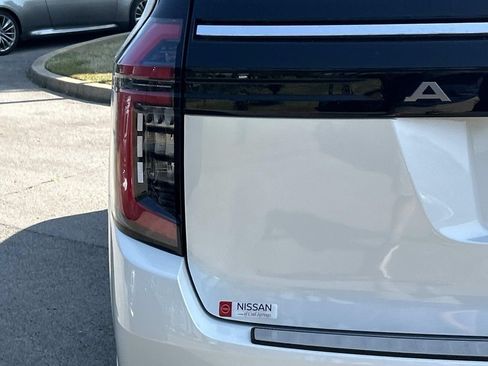 New 2026 Nissan Armada SL w/ Captain's Chari Seat Package AWD/4WD image 12